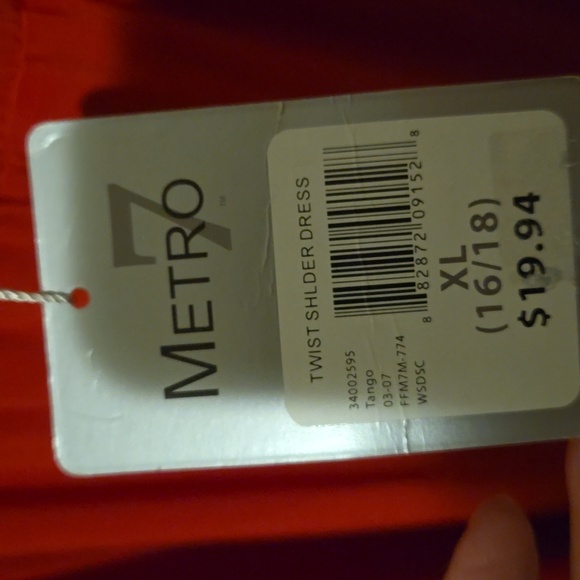 Twist Shoulder Dress xl - Picture 4 of 7